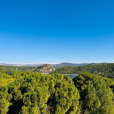 Acogedor Apartamento Con Bellas Vistas Al Embalse San Martín de Valdeiglesias Eksteriør billede