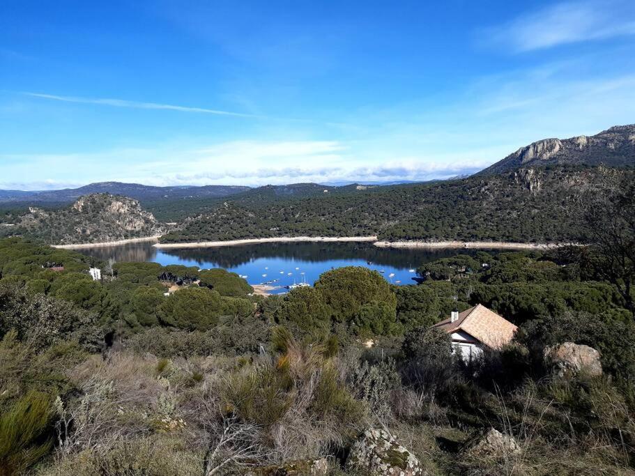 Acogedor Apartamento Con Bellas Vistas Al Embalse San Martín de Valdeiglesias Eksteriør billede