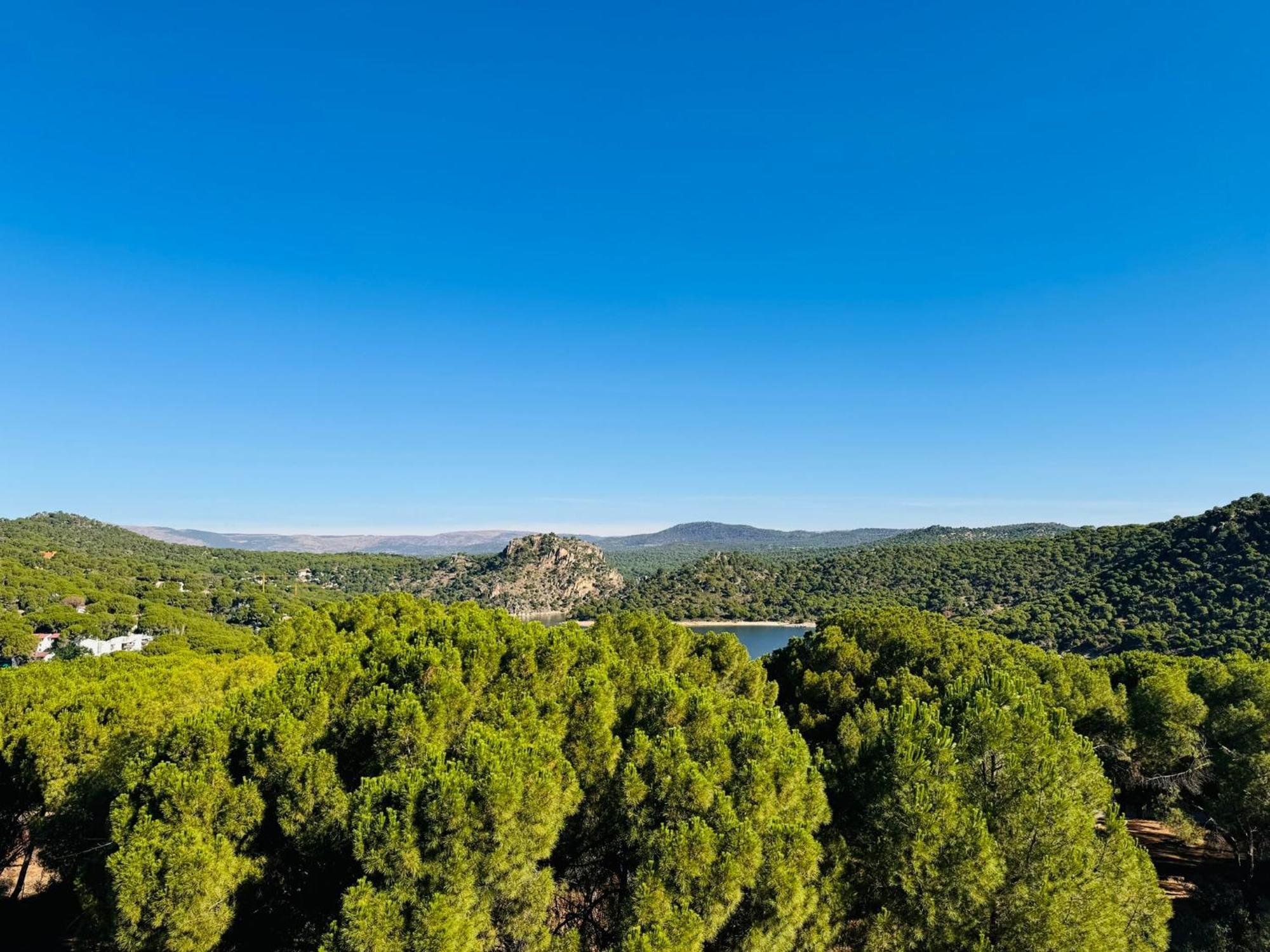 Acogedor Apartamento Con Bellas Vistas Al Embalse San Martín de Valdeiglesias Eksteriør billede